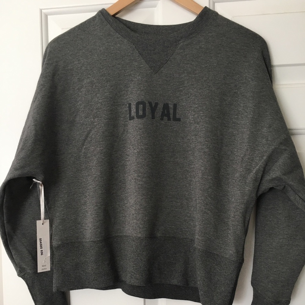 ✨SALE✨Sunday’s in NYC maya loyal sweatshirt